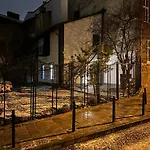 On Snijna Street 5 Apartment *
