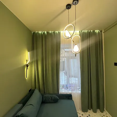 On Snijna Street 5 *