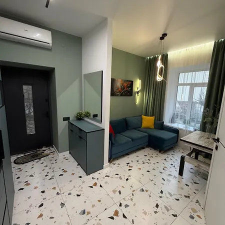 Apartment On Snijna Street 5